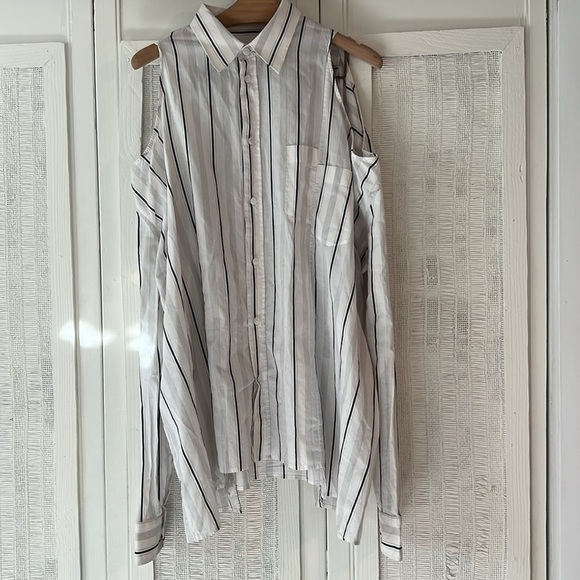 Asymmetrical sheer Maison Margiela open shoulder blouse - Picture 5 of 13